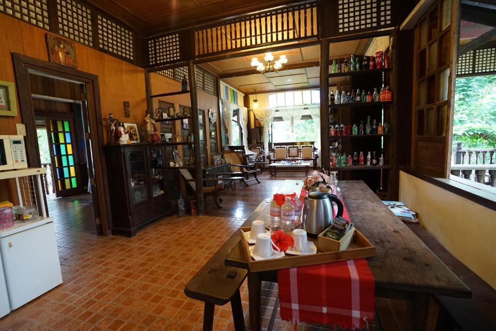 Ein Restaurant oder anderes Speiselokal in der Unterkunft Plantacion Isabelle 
