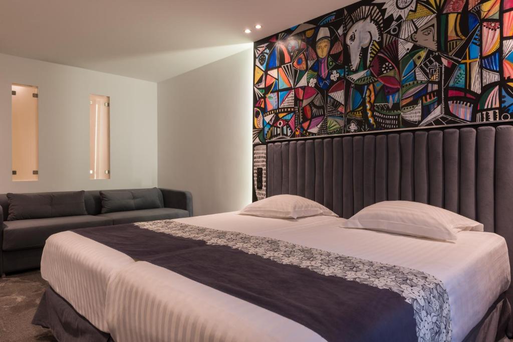 
Superior Deluxe Double Room for 2 (extra beds available with extra fees)
