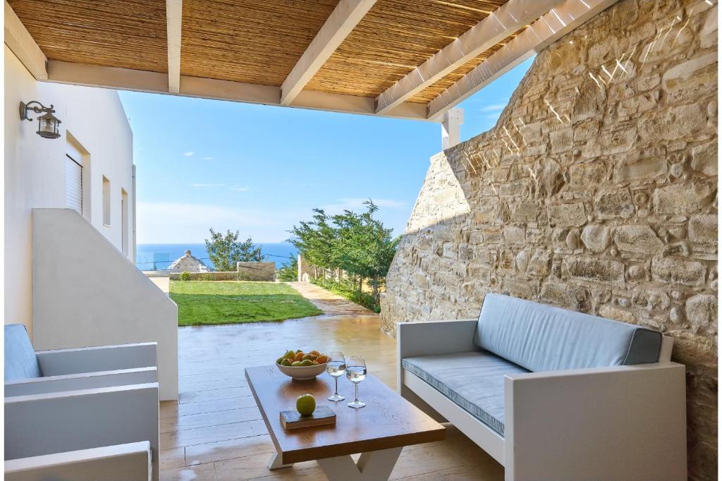 A seating area at Elkysti Crete