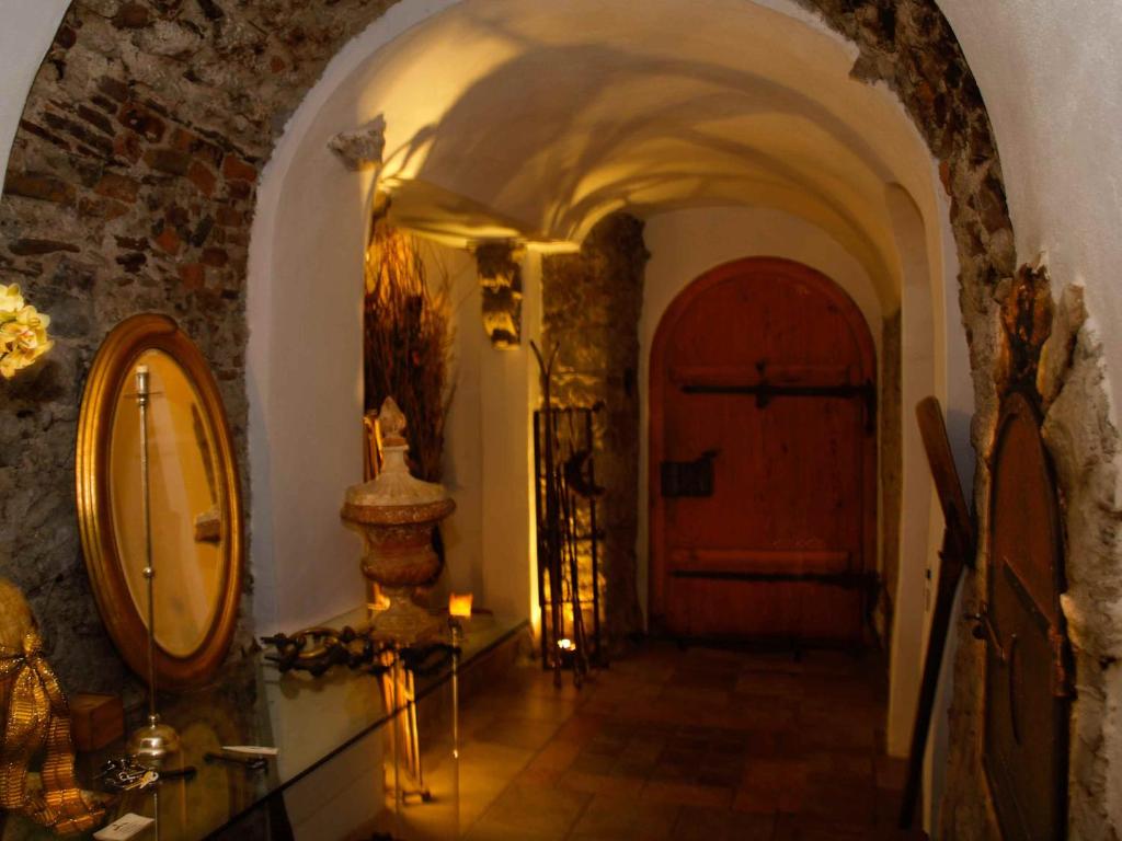 Living History (adults only) - 8