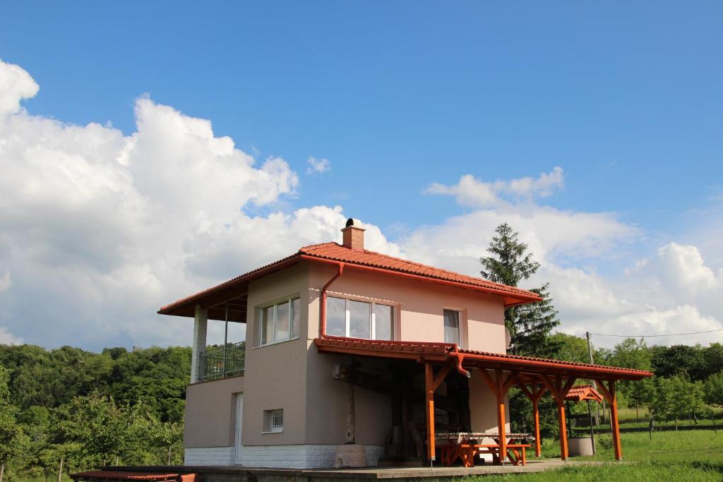 Budova, kde se apartmán nachází