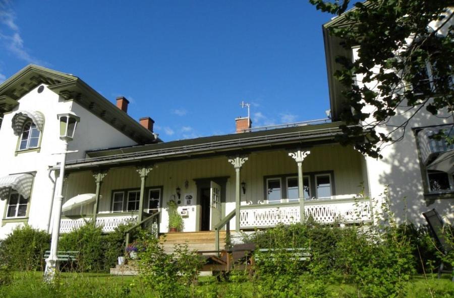 Budova, kde se bed and breakfast nachází