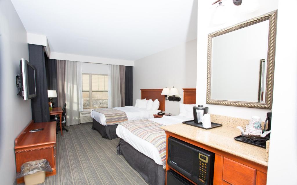 Country Inn & Suites by Radisson, Grand Forks, ND - 一卧室套房 - 带两张大号床 - 禁烟