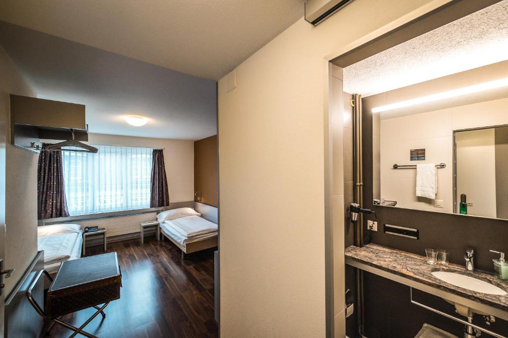 Alexander Guesthouse Zurich Old Town - Resim 3