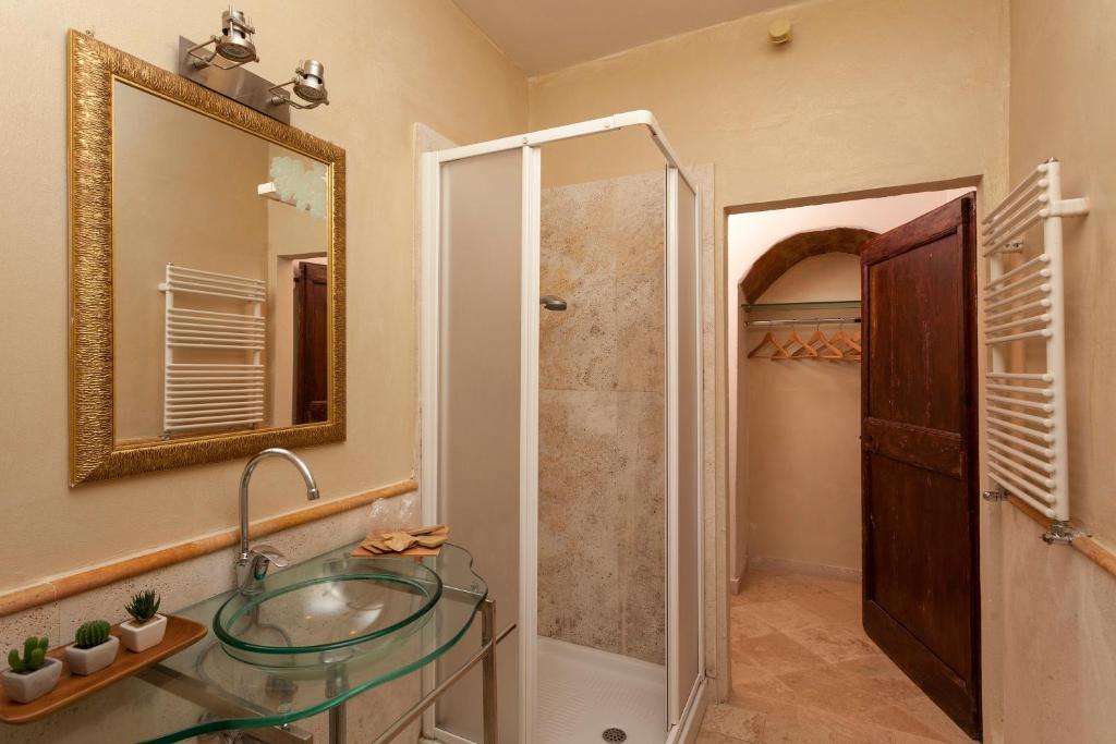 Koupelna v ubytování Agriturismo Nibbiano