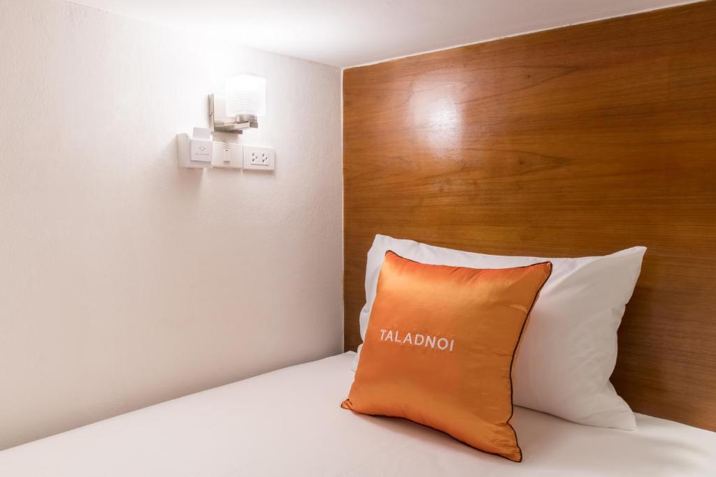 Tiny Taladnoi Hostel - 8