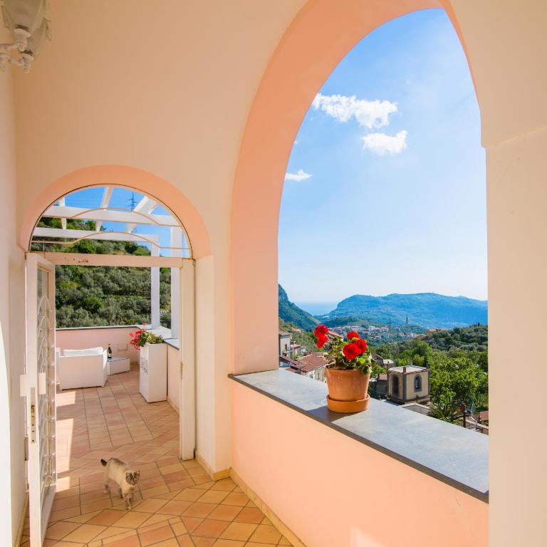 Nespecifikovaný výhled na hory nebo výhled na hory při pohledu z bed and breakfast