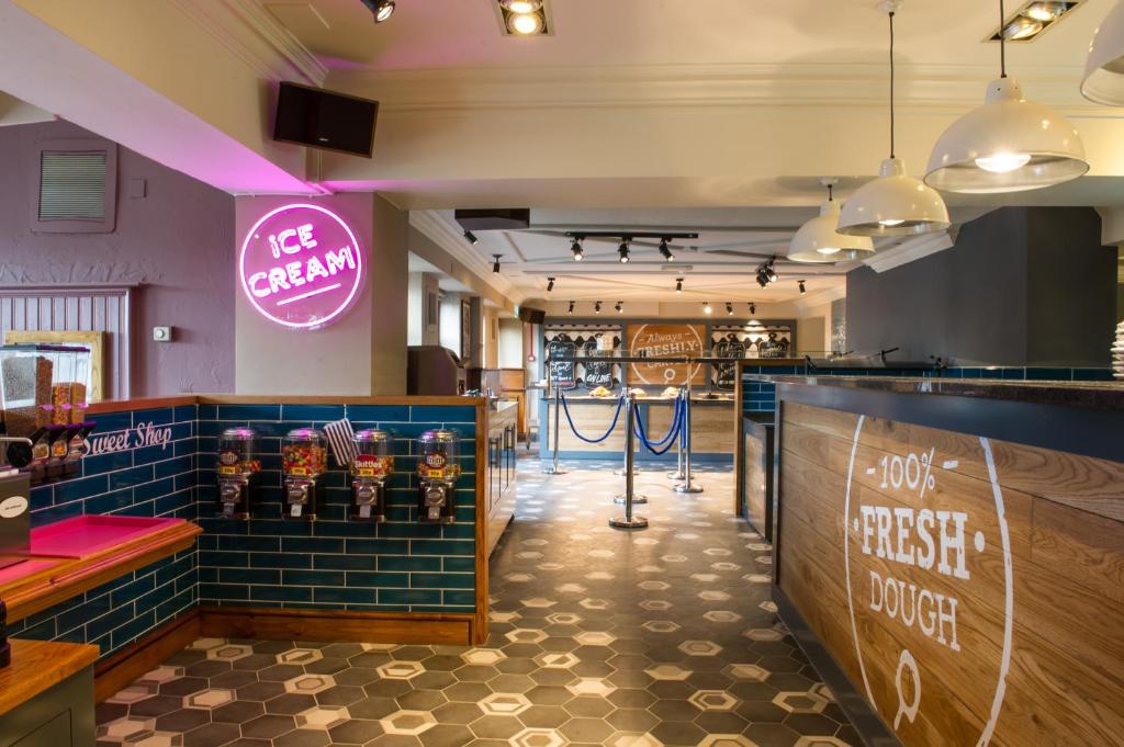 The Town House by Innkeeper's Collection - Resim 18