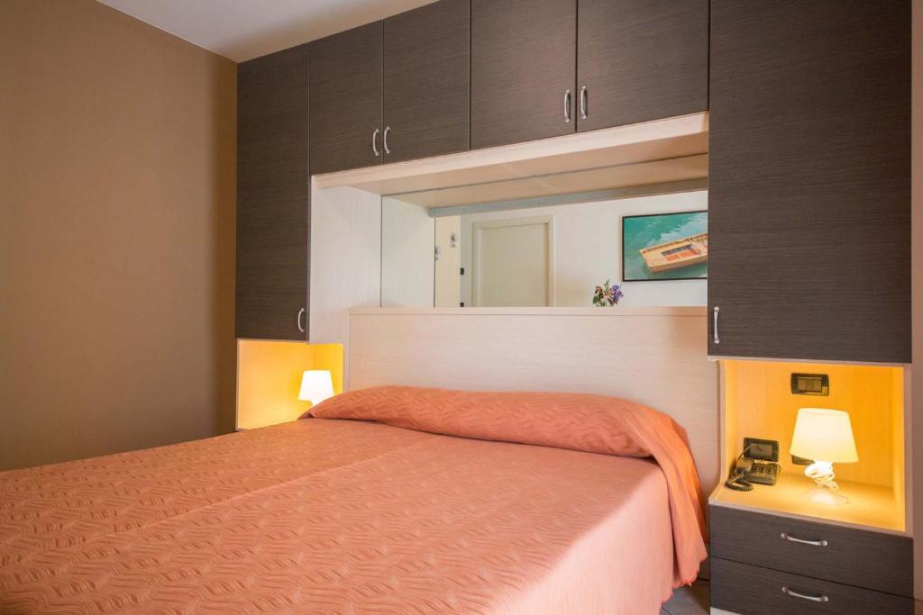 Residence Hotel Miralago - Double Or Twin Room With Spa Access