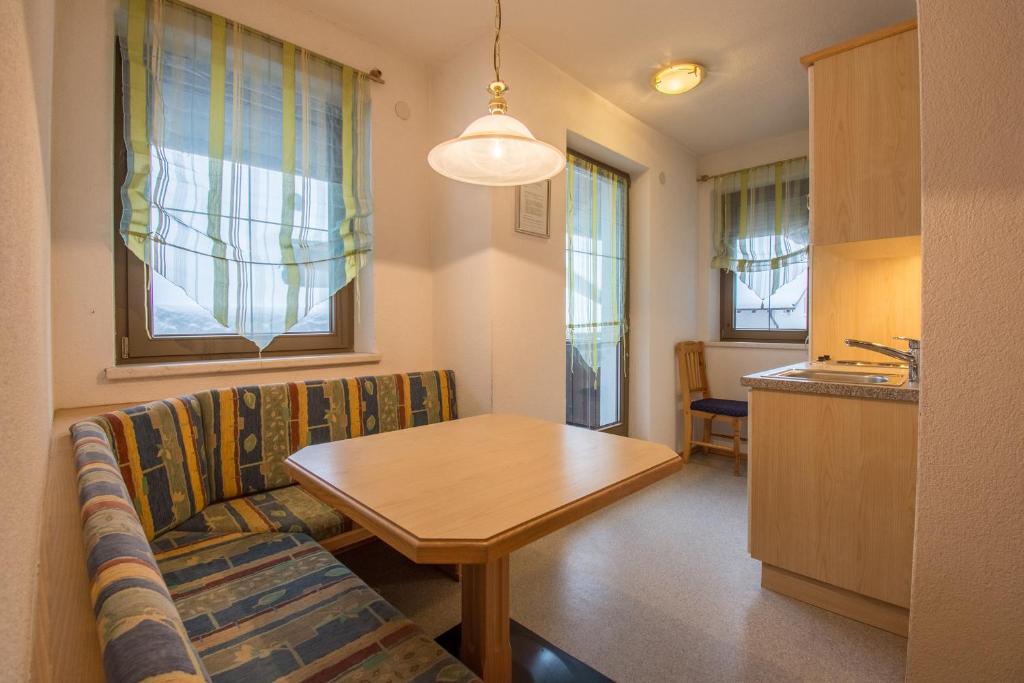 Kuchyň nebo kuchyňský kout v ubytování Haus Dorfschmied