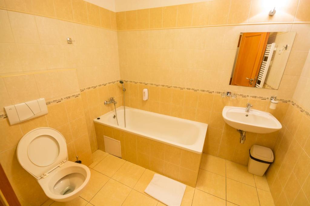 Koupelna v ubytování Hotel Na Kocandě