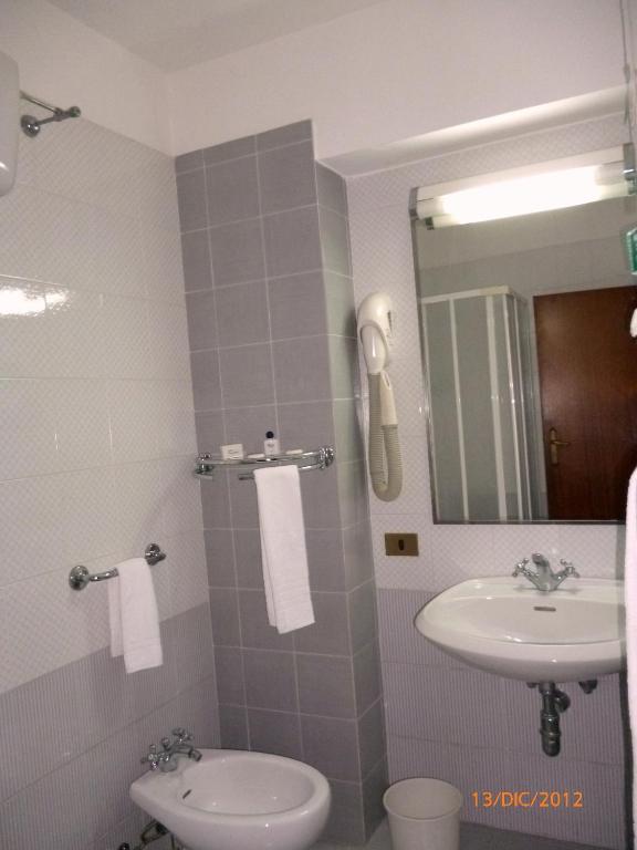 Koupelna v ubytování Hotel Marinella