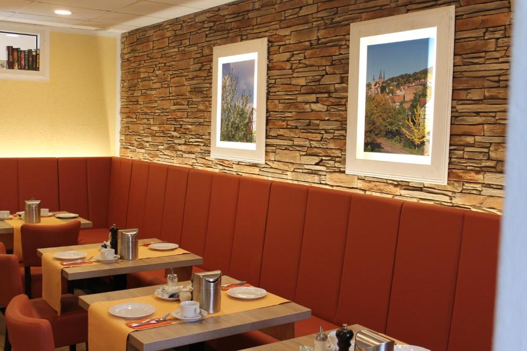 Restaurace v ubytování Hotel Burg-Mühle