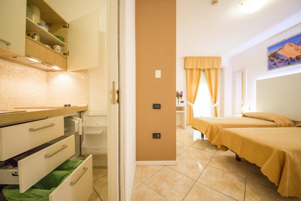 Residence Hotel Miralago - Studio With Balcony (2 Adults)