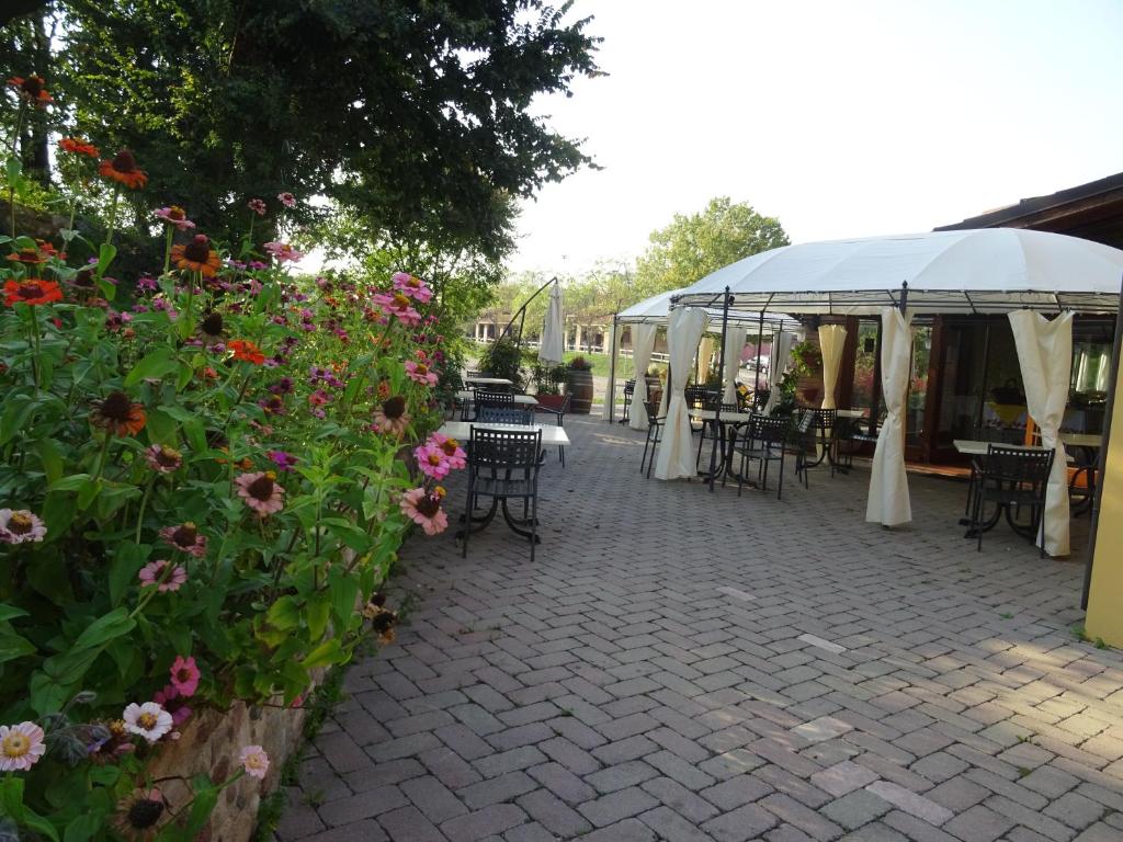 Restaurace v ubytování Agriturismo Cascina Le Volpi