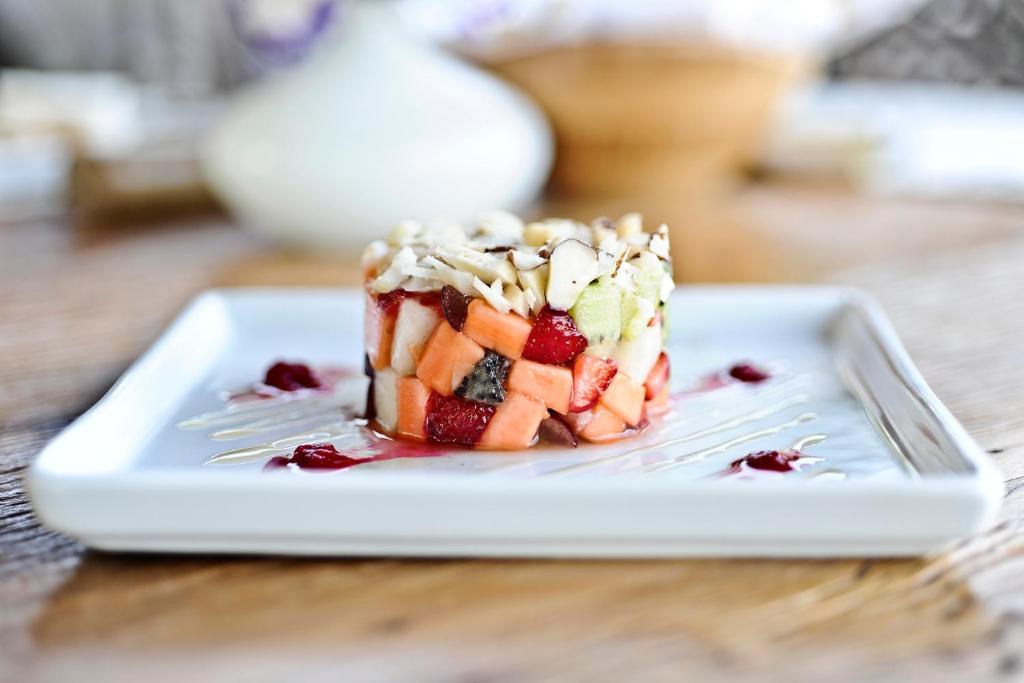  Lake Vilas Charm Hotel