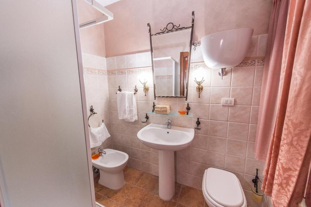 Koupelna v ubytování Locanda del Borgo