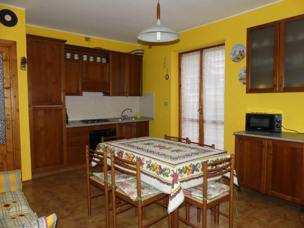 Kuchyň nebo kuchyňský kout v ubytování Casa La Forsizia