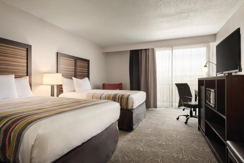 Country Inn & Suites by Radisson, Erlanger - Cincinnati South photo