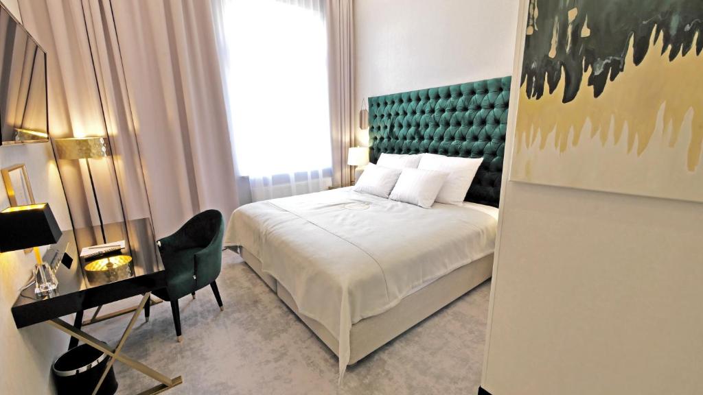 SZEWSKA 22 BOUTIQUE - Resim 41