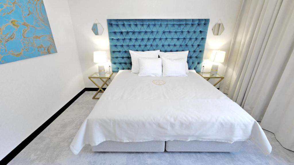 SZEWSKA 22 BOUTIQUE - Deluxe Double Or Twin Room