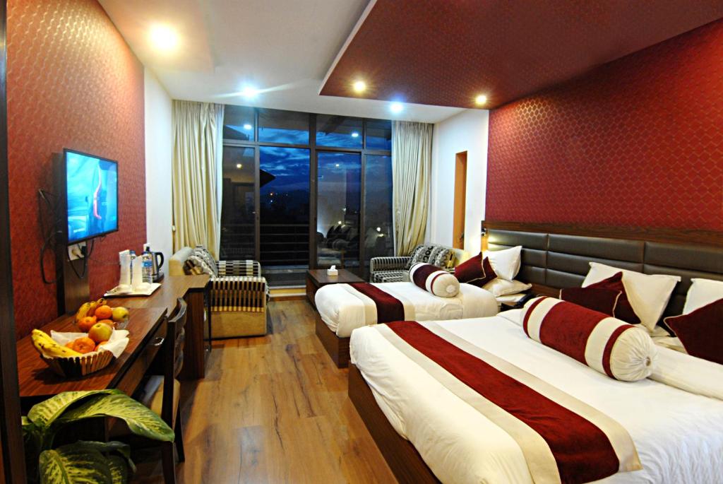 TV o dispositivi per l'intrattenimento presso The Address Kathmandu Hotel