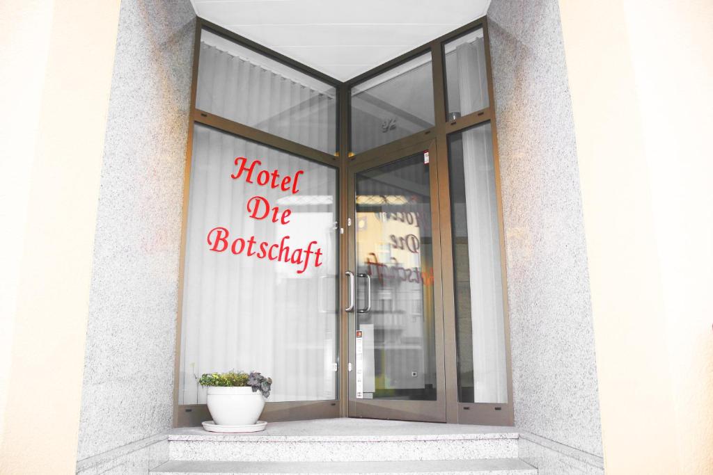 Botschaft - Resim 15