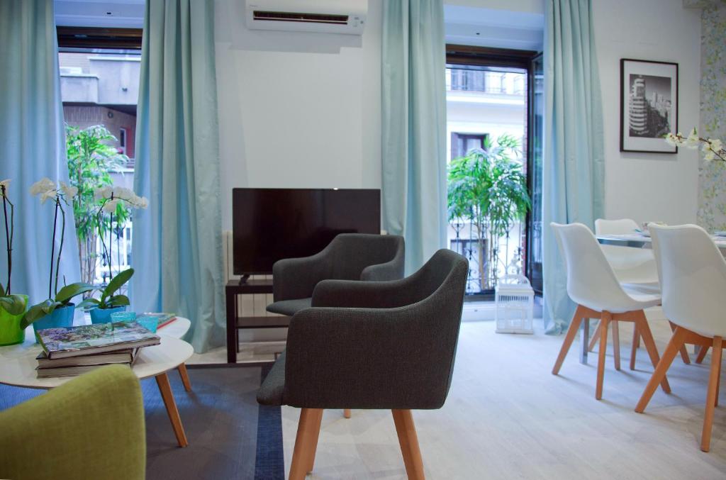 Feelathome Madrid Suites Apartments - 6