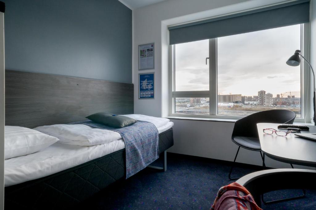 
Single Bed Apartment
