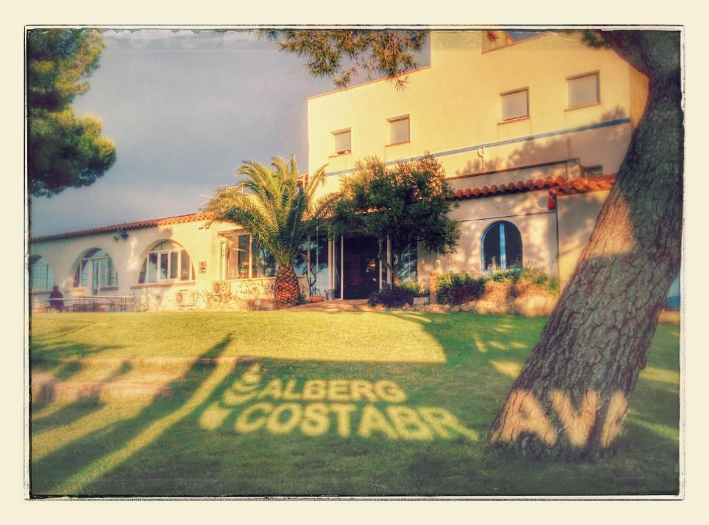 Vonkajšia záhrada v ubytovaní Alberg Costa Brava