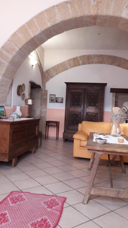 Casa Rossa a Riola Sardo - Accogliente locanda centrale
