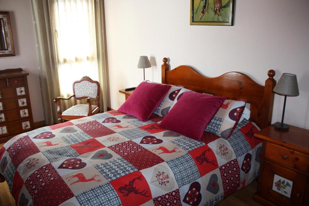 Postel nebo postele na pokoji v ubytování La Llardana