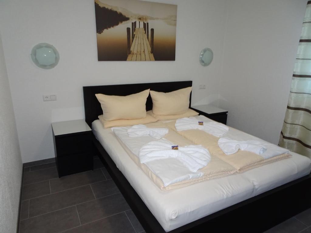 Hilda Apartments Rust - 16