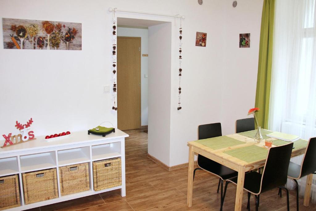 Comfortable apartments under the St. Barbara´s Cathedral - 19