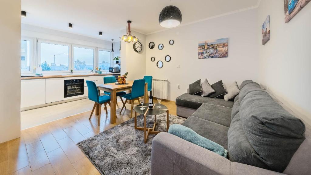 Kuchyň nebo kuchyňský kout v ubytování UrbanApartment in CENTER #FREEPARKING #COZY