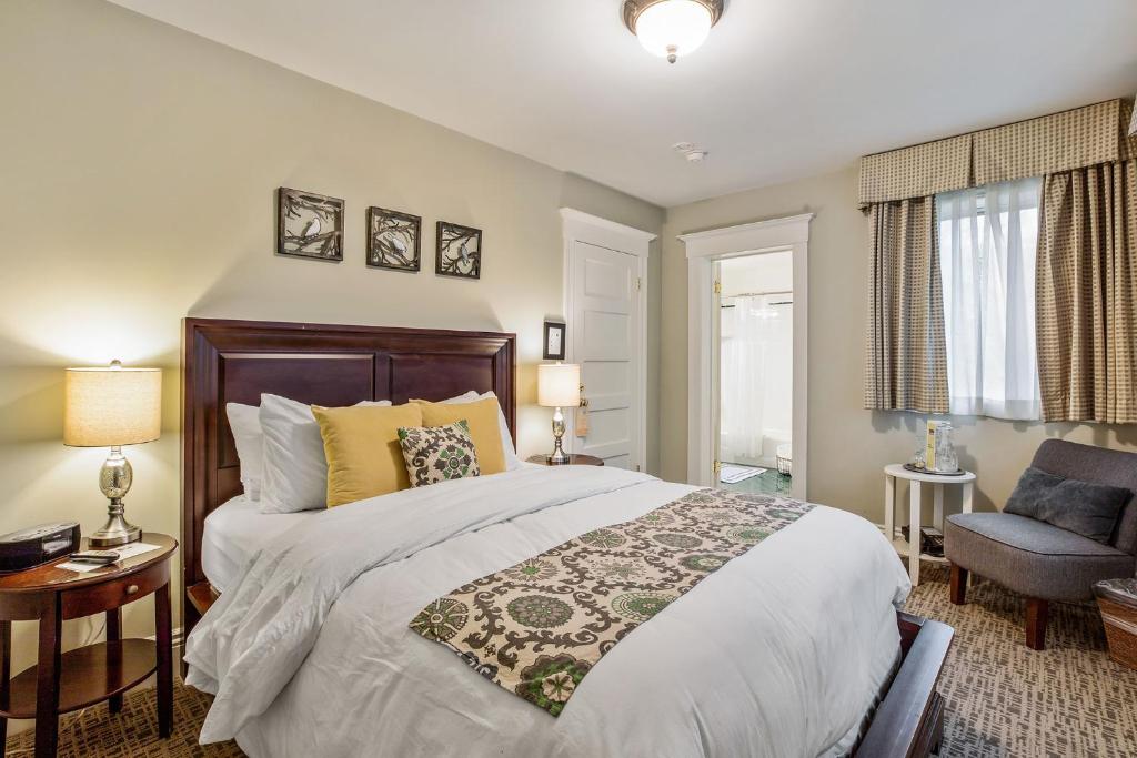 Parker Guest House - Camera Queen Con Bagno Privato