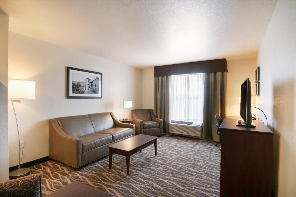 Cobblestone Inn & Suites - Menomonie/UW-Stout - King Extendido Estancia
