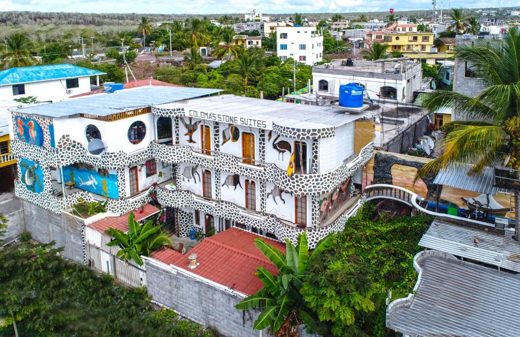 Bazén v ubytování Hotel Coloma Galapagos nebo v jeho okolí