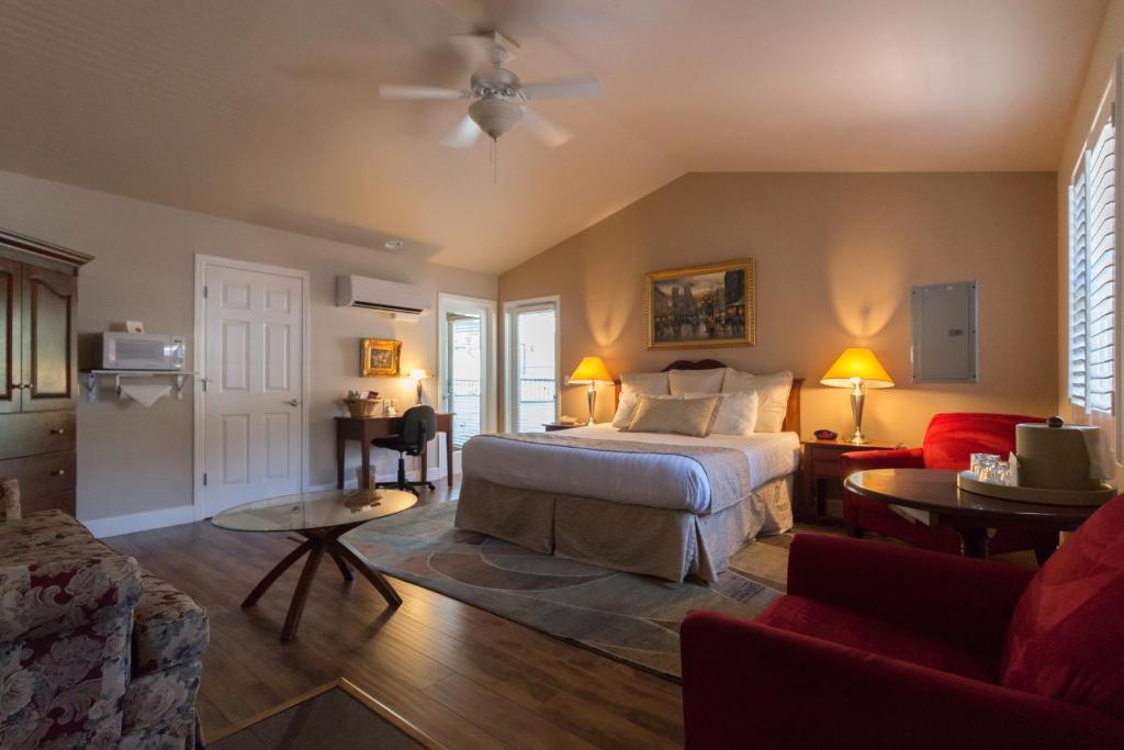 Grass Valley Courtyard Suites - Chambre Royale Avec Balcon