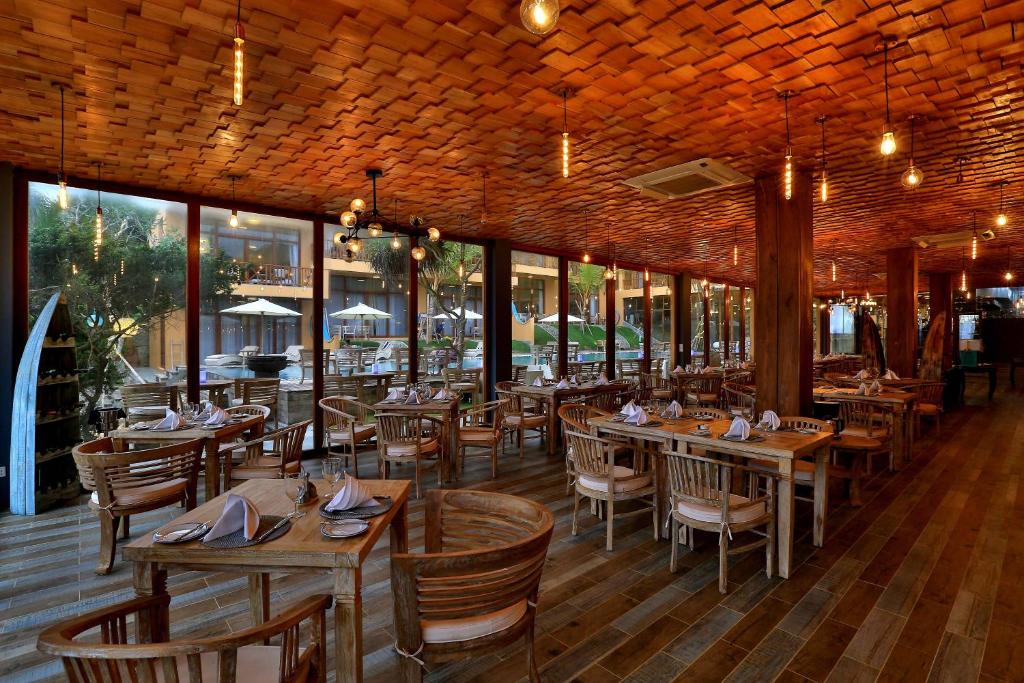 Restaurace v ubytování Thaproban Pavilion Waves