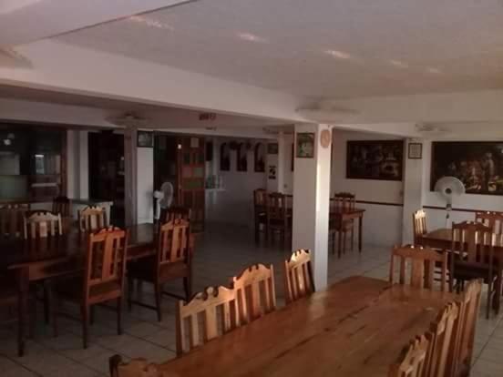 Restaurace v ubytování Hotel San Felipe de Jesus Yucatan