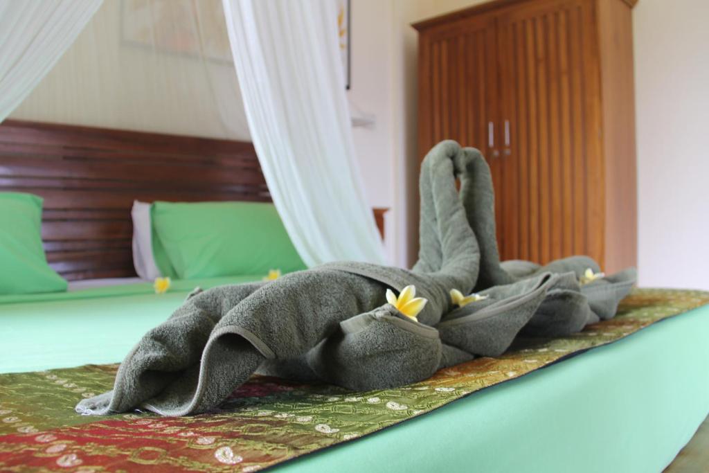 Villa Bungsil Gading - Deluxe Double Room With Balcony