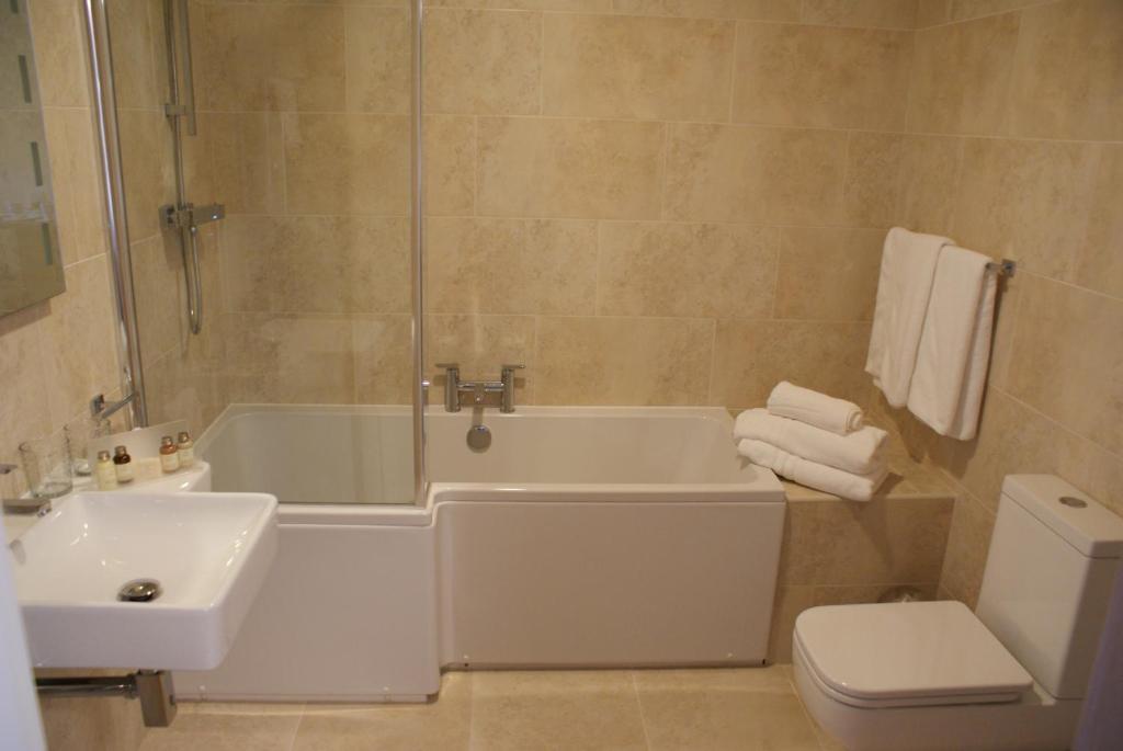 The Old Barn Inn - Twin Room