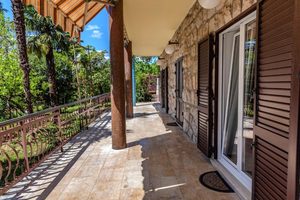 DCK Apartments - 
