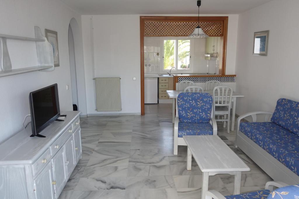 Apartamentos Golf Center - Appartement D'une Chambre (3 Adultes + 1 Enfant)