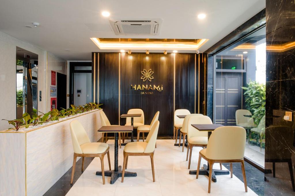 Posezení v ubytování Hanami Hotel Danang