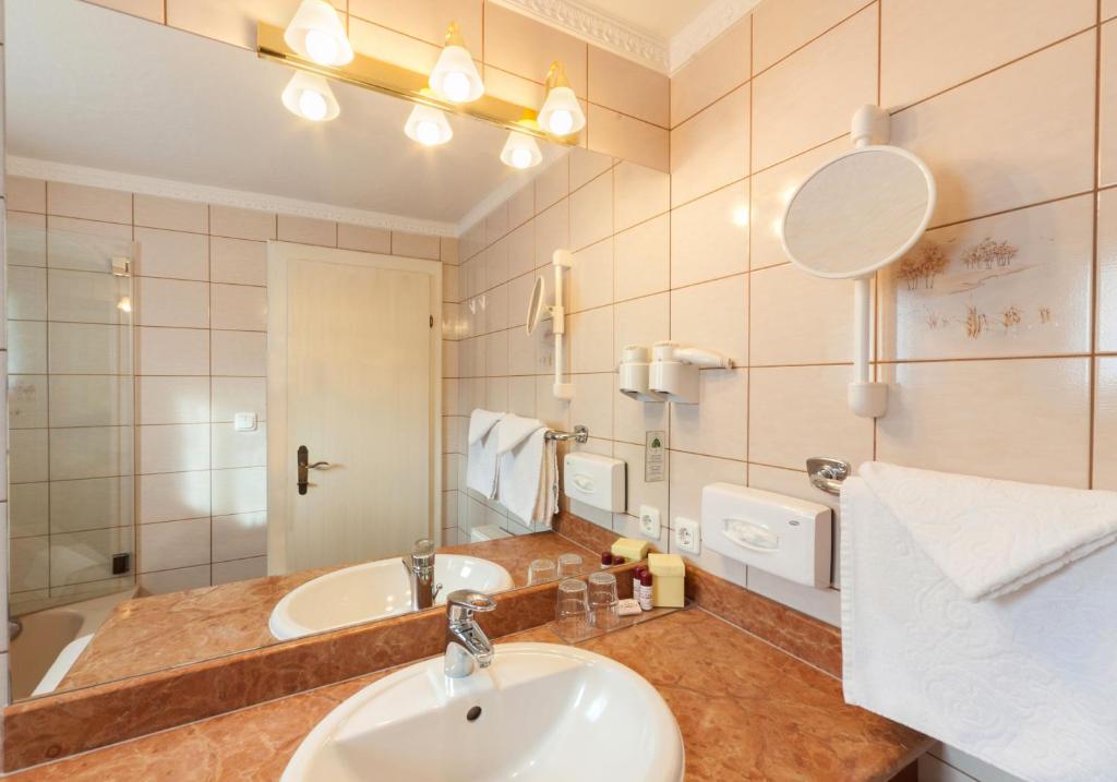 Koupelna v ubytování Hotel Kristall - Adults Only