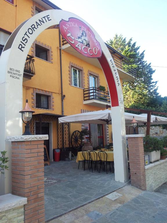 The building in which a panziókat is located