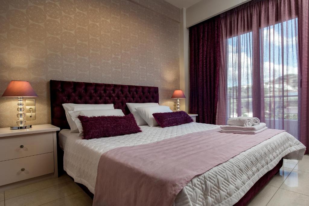 Posteľ alebo postele v izbe v ubytovaní Callista Luxury Residences