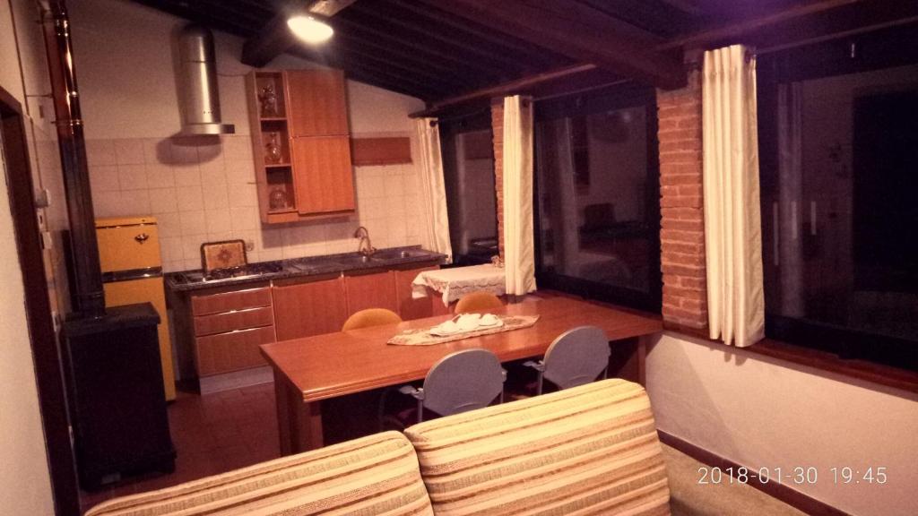 Kuchyňa alebo kuchynka v ubytovaní Casolare Toscano